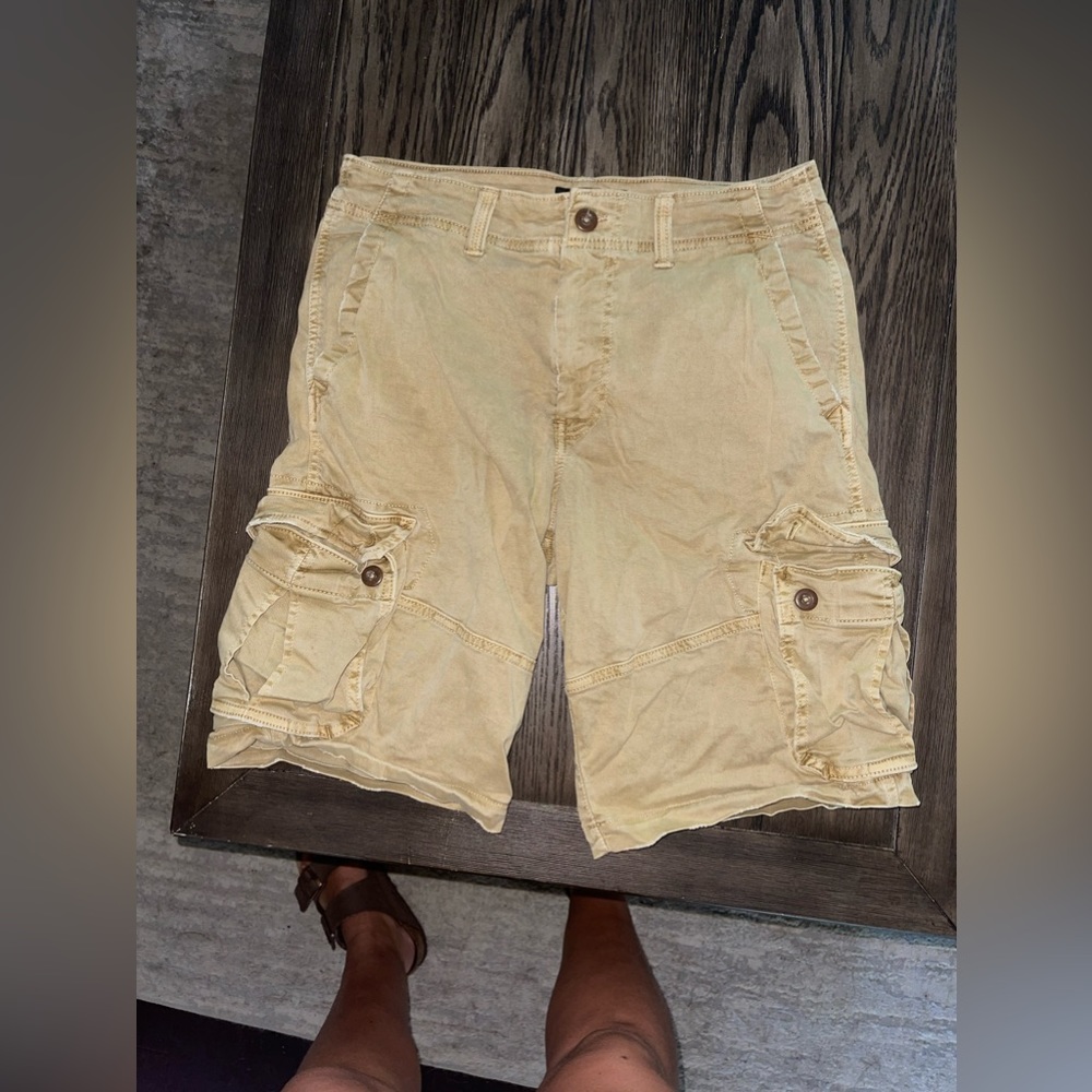 Men’s cargo shorts